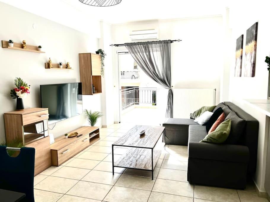Modern Condo With Garage Near The Square And Beach 艾伊翁 外观 照片